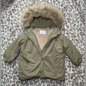 Zara Baby Sage Green Faux Fur Trim Hooded Waterproof Jacket | 12-18 mos / 86 cm